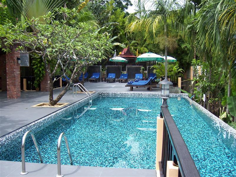 Patong Cottage Resort Exterior photo