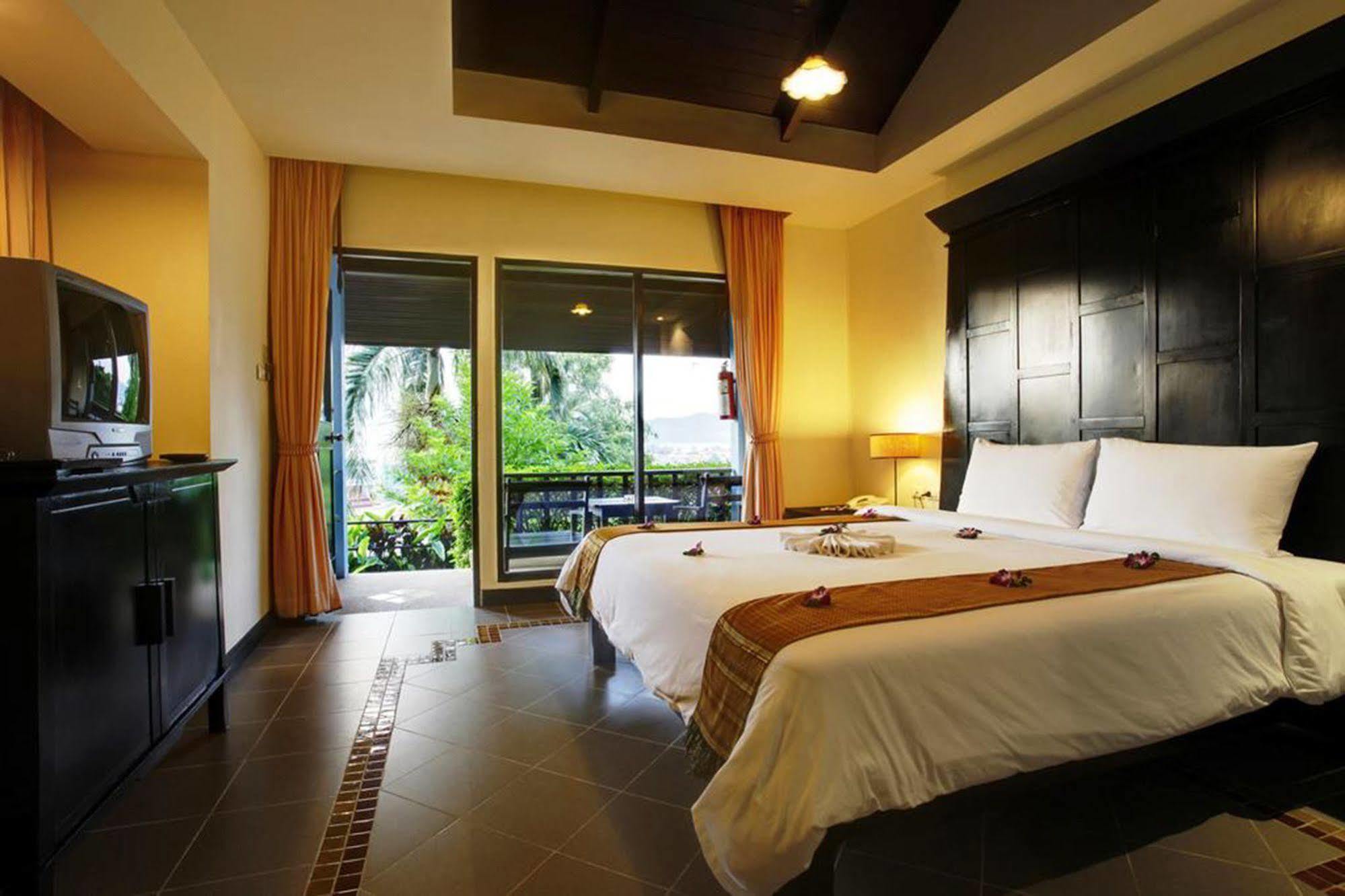 Patong Cottage Resort Exterior photo